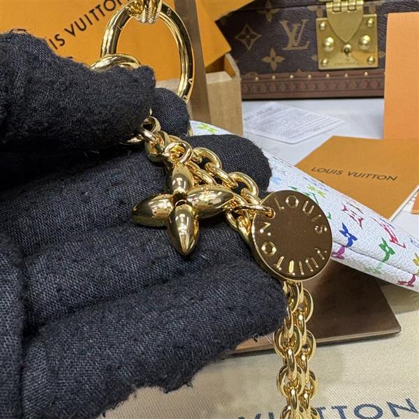 2026122105447659 140